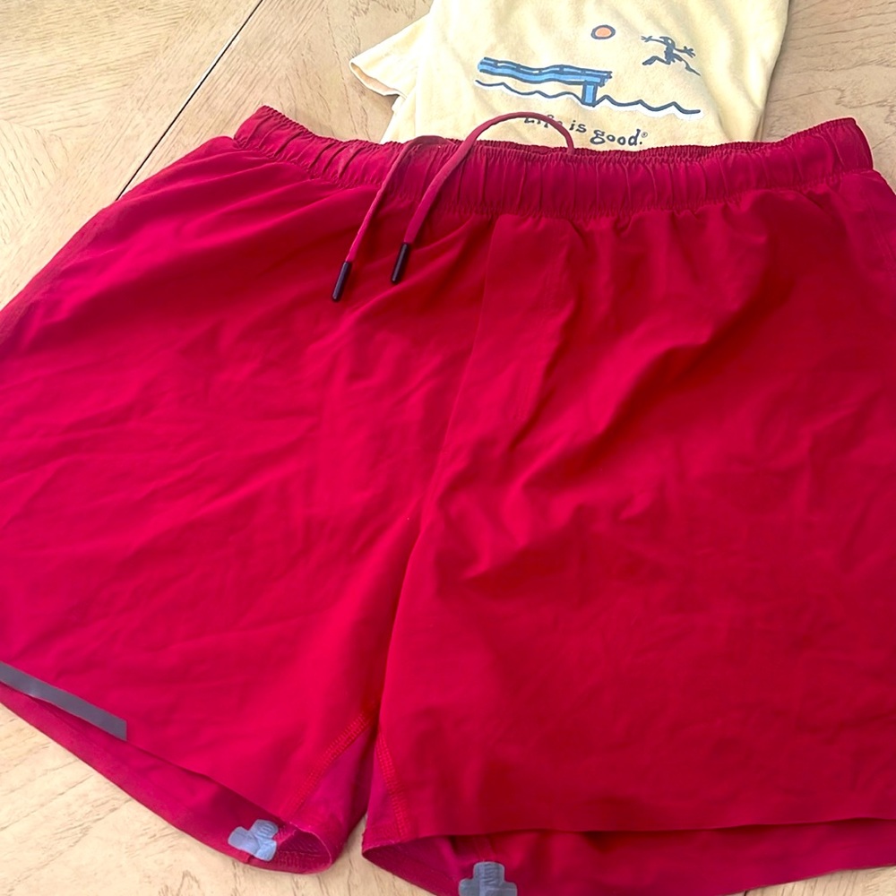 LULULEMON MENS  SHORT